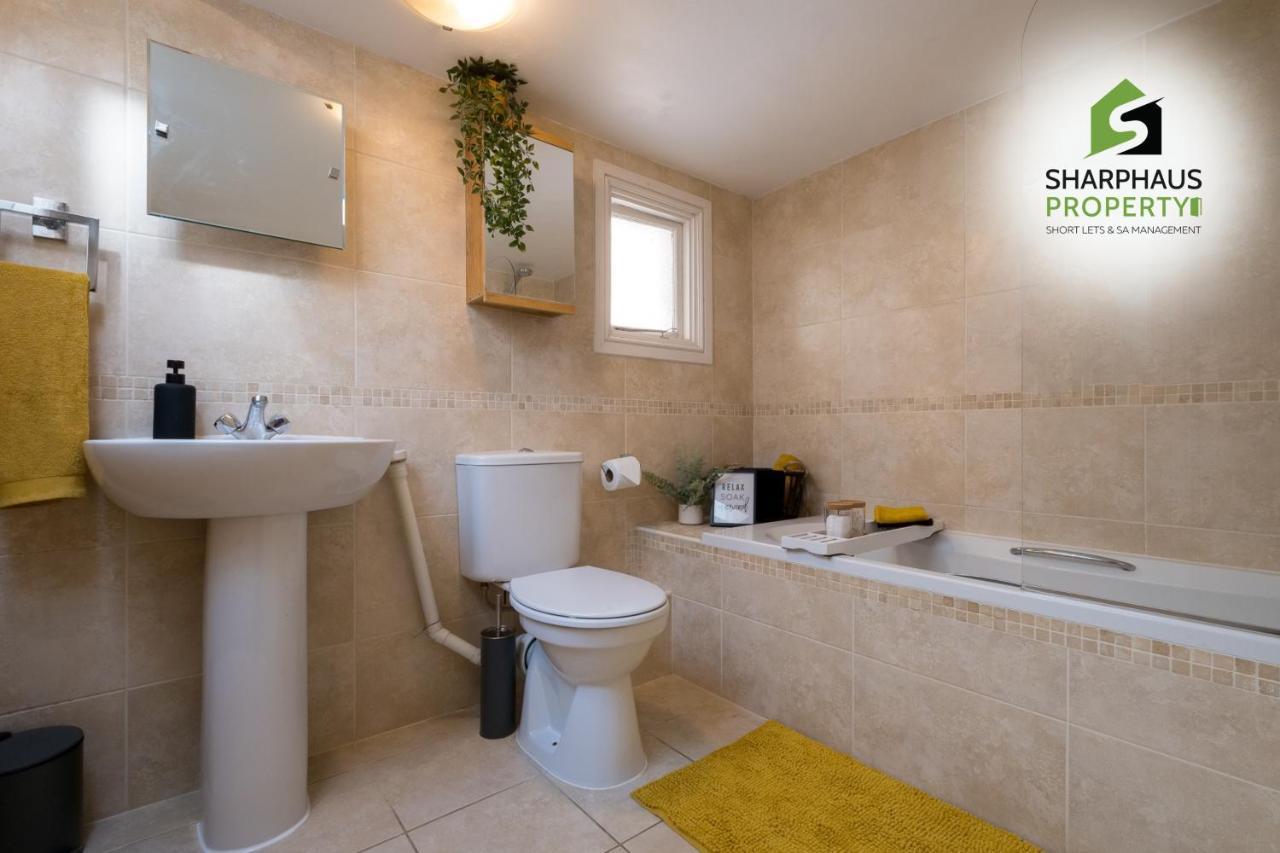 Charming Luxury 3Bed Apartment In A Prime Location By Sharphaus Short Lets & Serviced Accommodation Management Μπράιτον Εξωτερικό φωτογραφία
